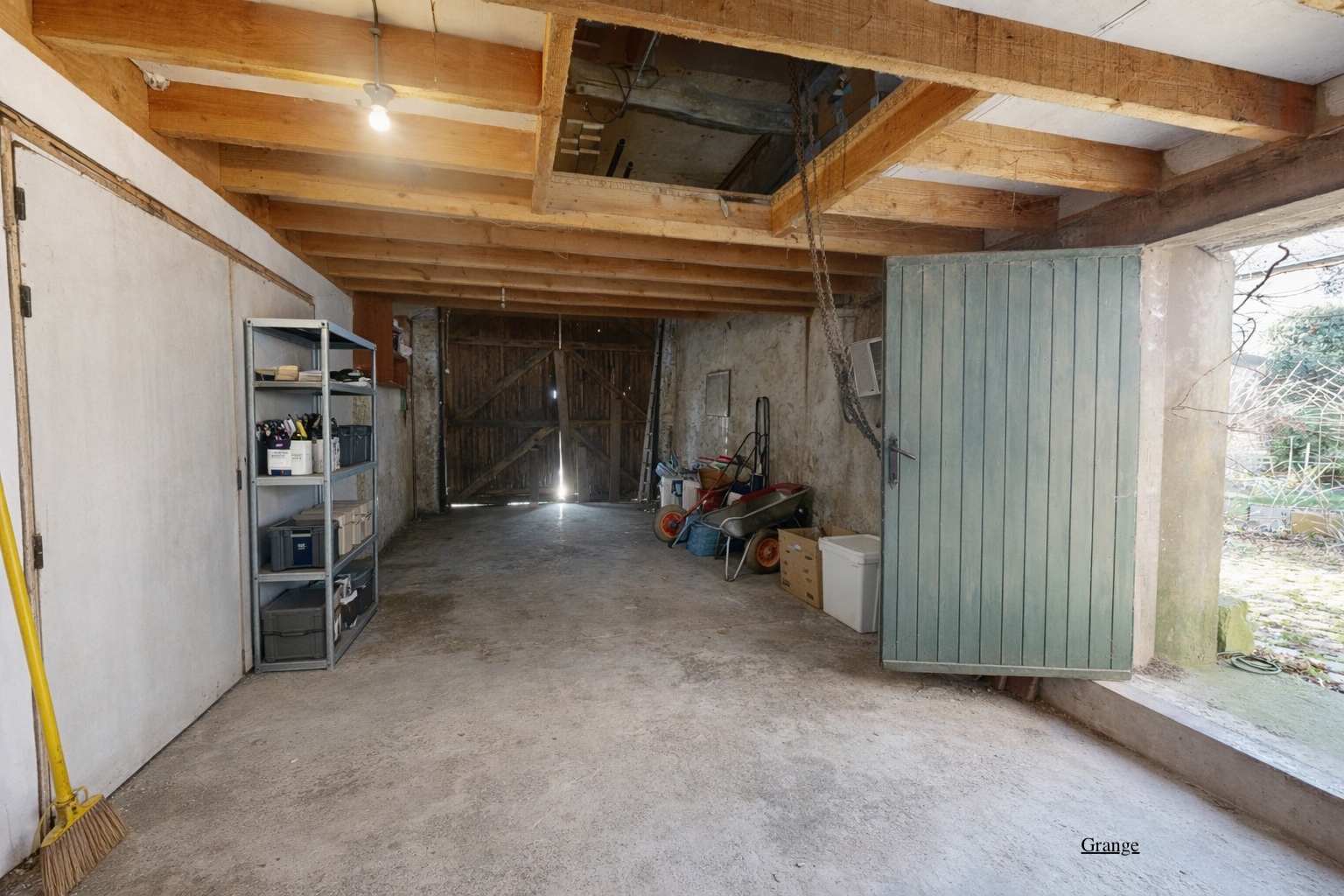 Propriété avec plusieurs logements dans un cadre verdoyant Photo 30