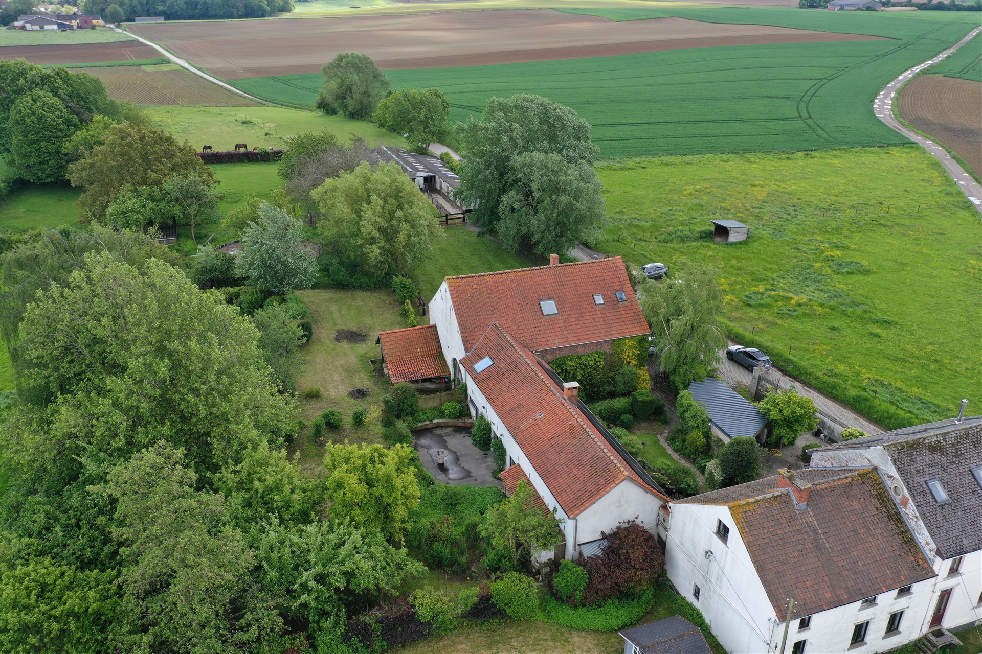 Propriété avec plusieurs logements dans un cadre verdoyant Photo 49