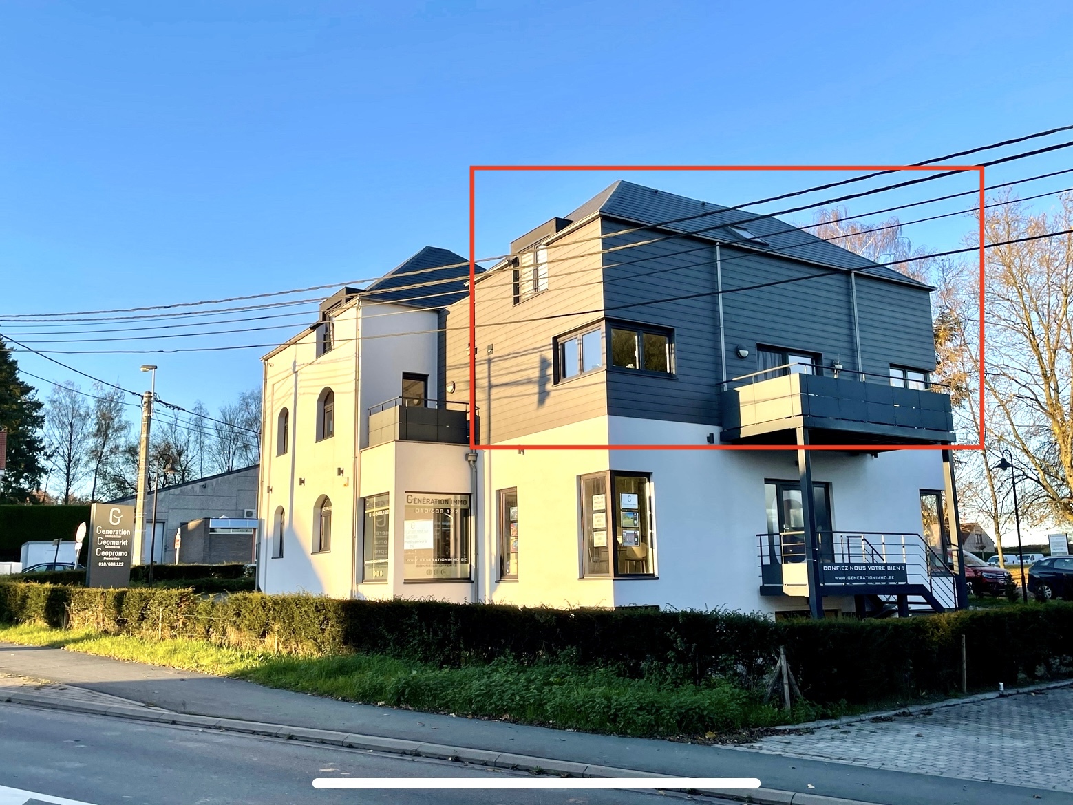Lumineux duplex avec terrasse, dans un bâtiment contemporain Photo 1