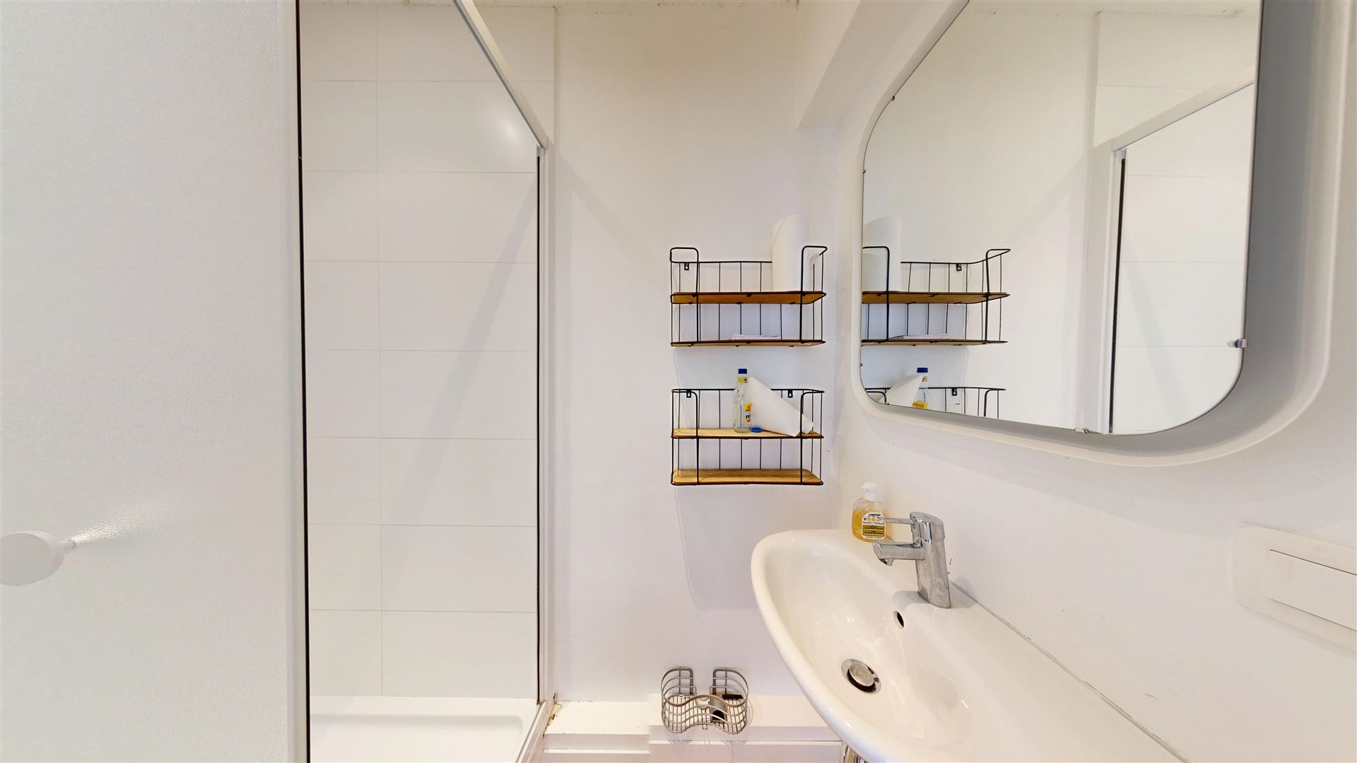 Investment property in the center of Gistoux! Photo 10