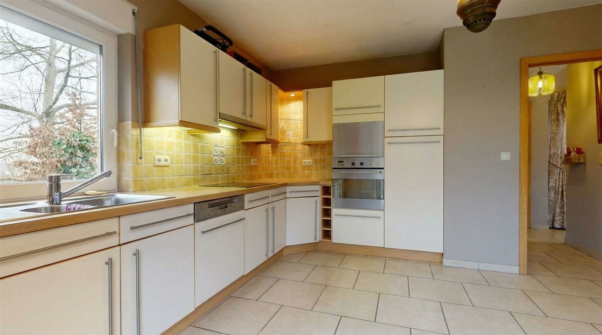Vrijstaande villa in een rustige doodlopende straat. Photo 10