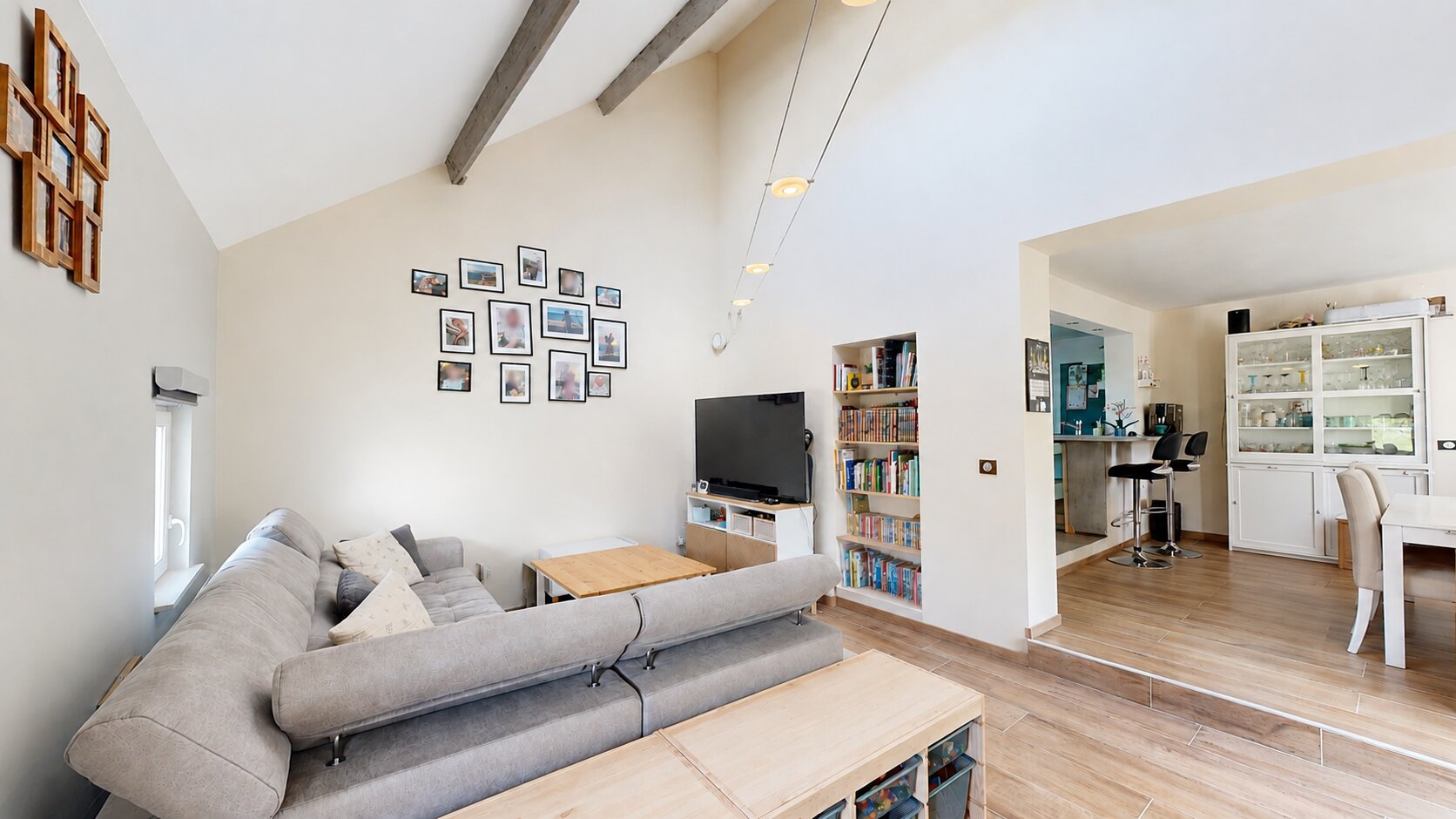Maison 3 façades rénovée avec PEB C Photo 2