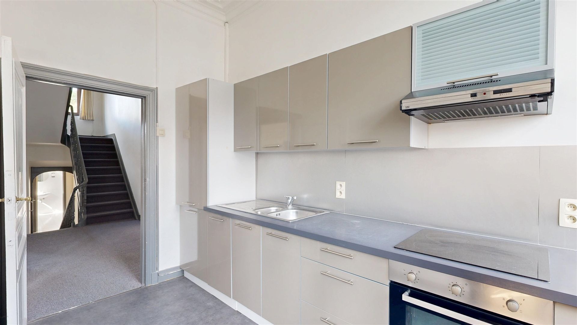 Investment property in the center of Gistoux! Photo 5