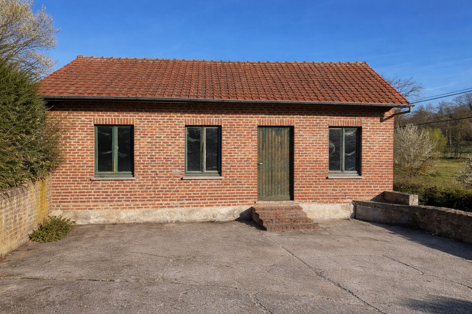Maison villageoise avec beau volume à rénover Photo 7