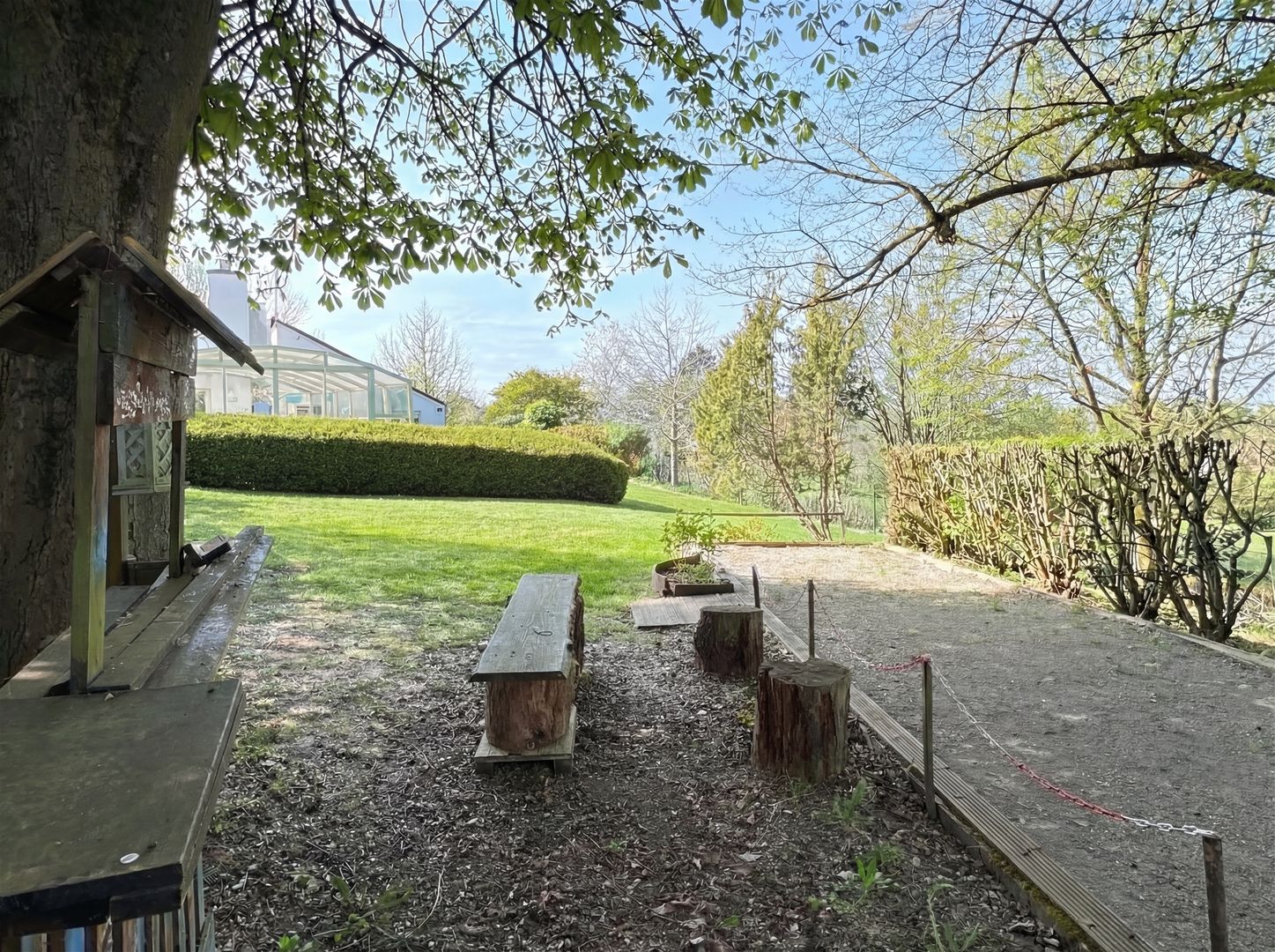 325m2 of usable space, superb view and swimming pool Photo 24