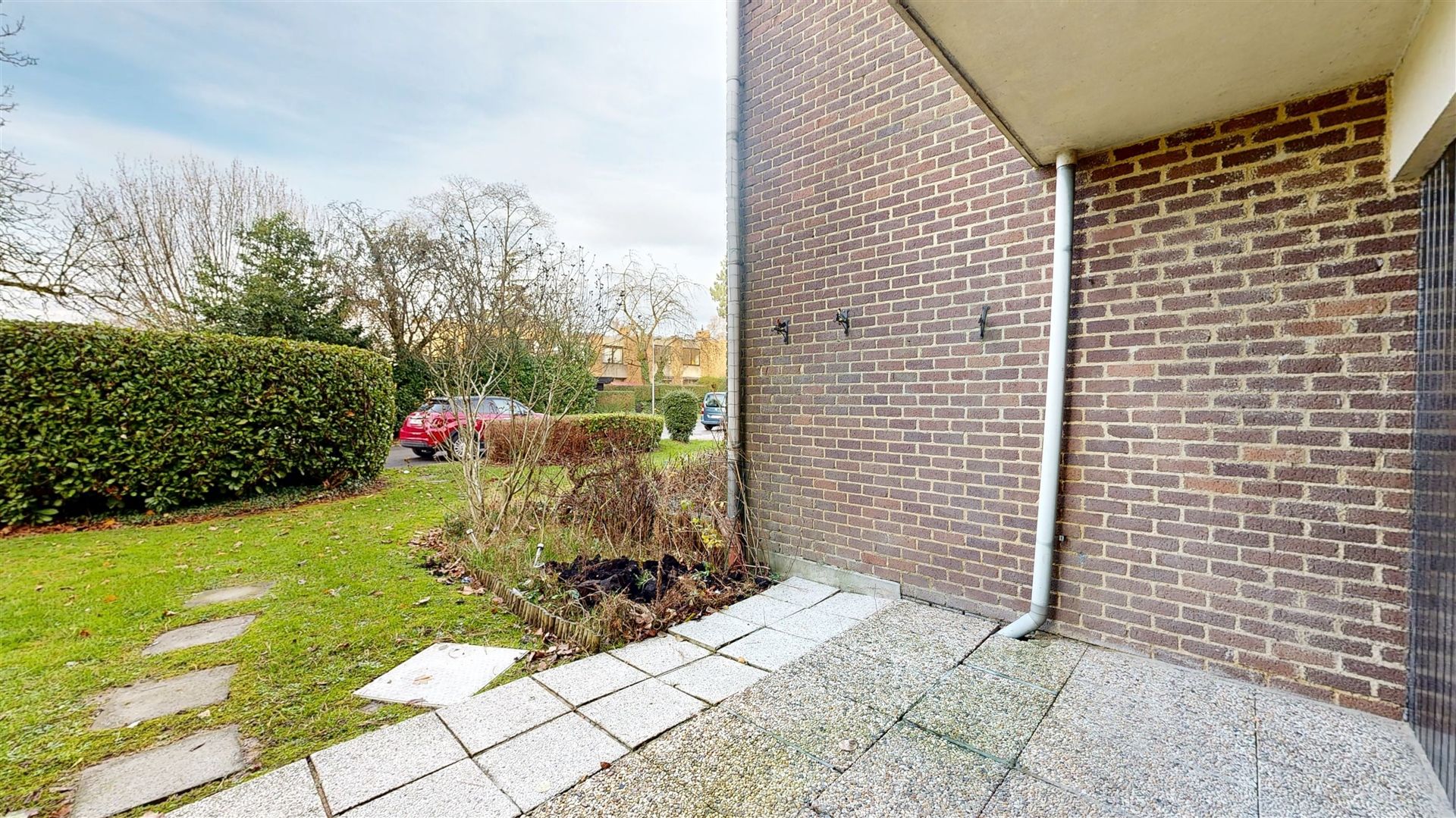 Ground floor: 2 bedrooms, terrace and 2 parking spaces Photo 7