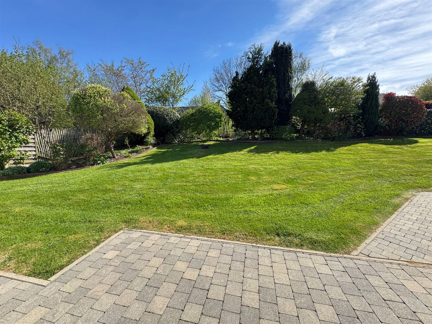 325m2 of usable space, superb view and swimming pool Photo 21