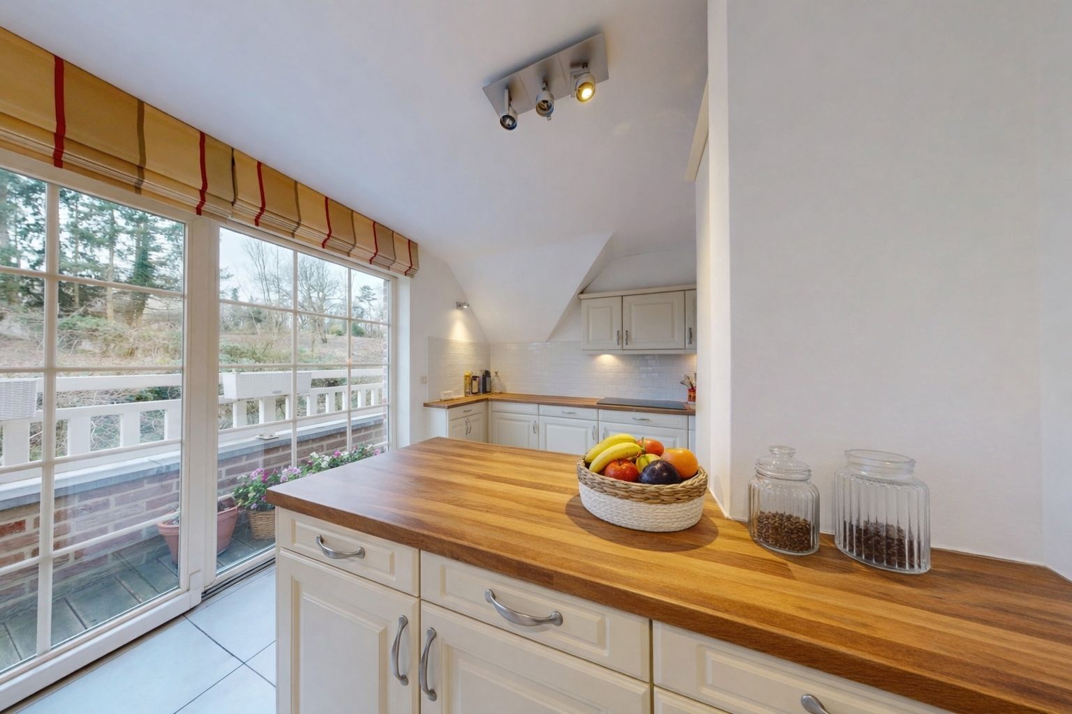 2 bedrooms, in a quiet street, at the Douaire Photo 7