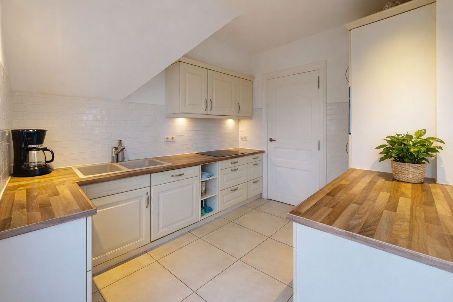 2 bedrooms, in a quiet street, at the Douaire Photo 8