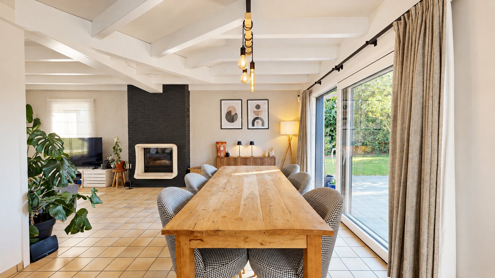 Une maison lumineuse avec un magnifique jardin Photo 5