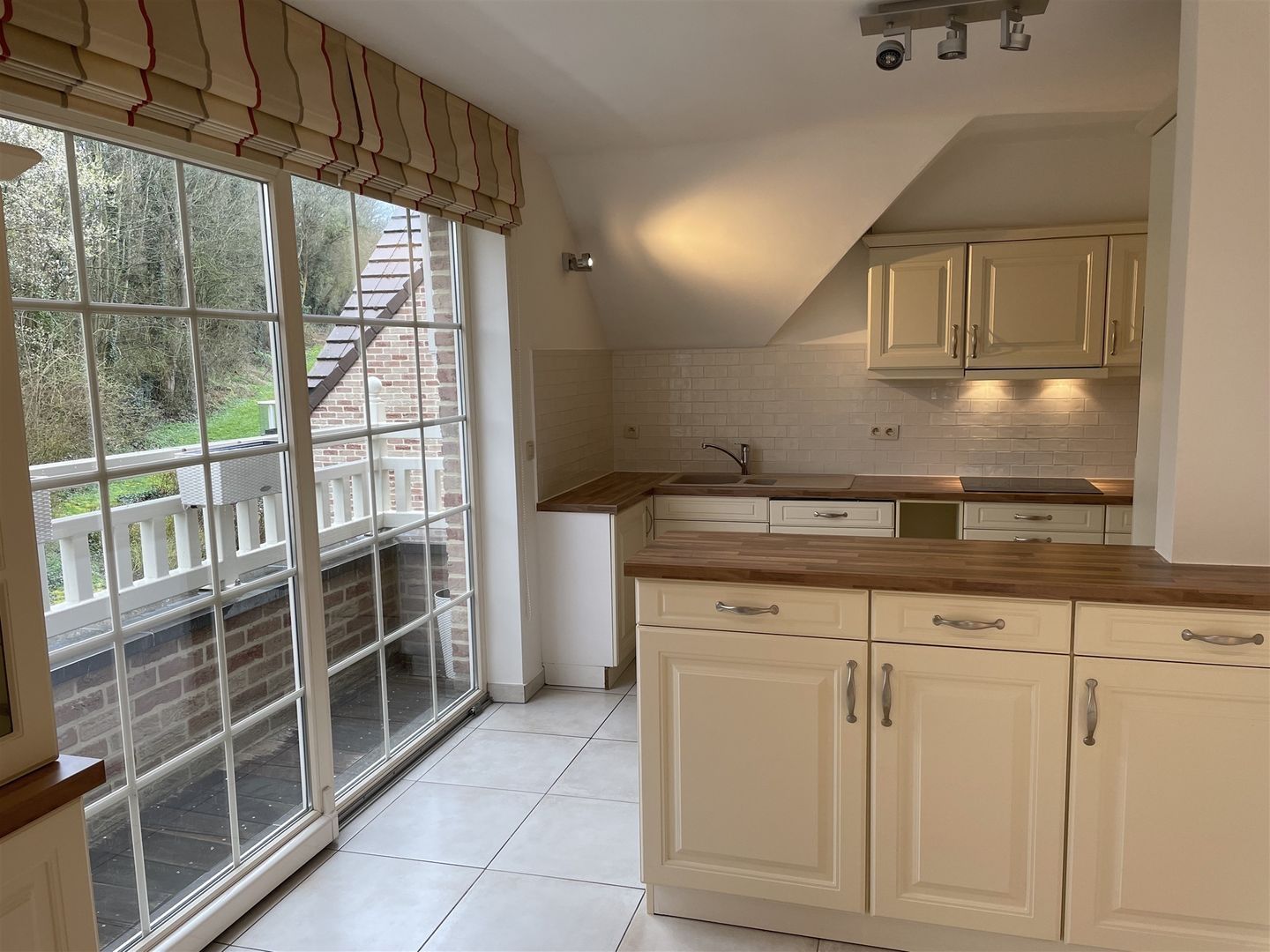 2 bedrooms, in a quiet street, at the Douaire Photo 9