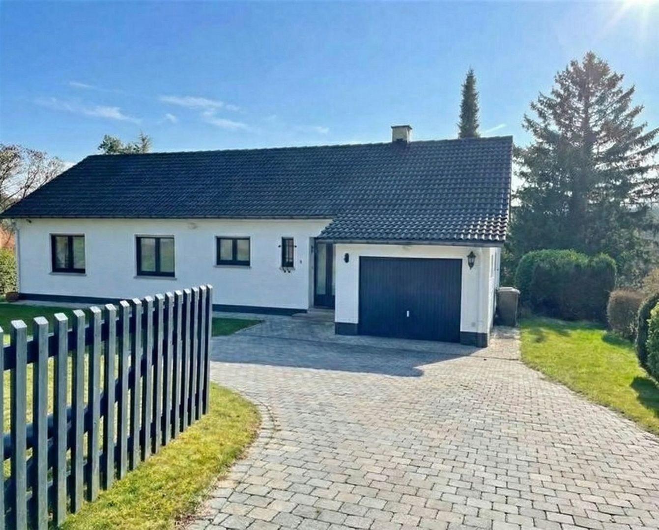 Aangename gelijkvloerse woning op een ideale locatie. Photo 1