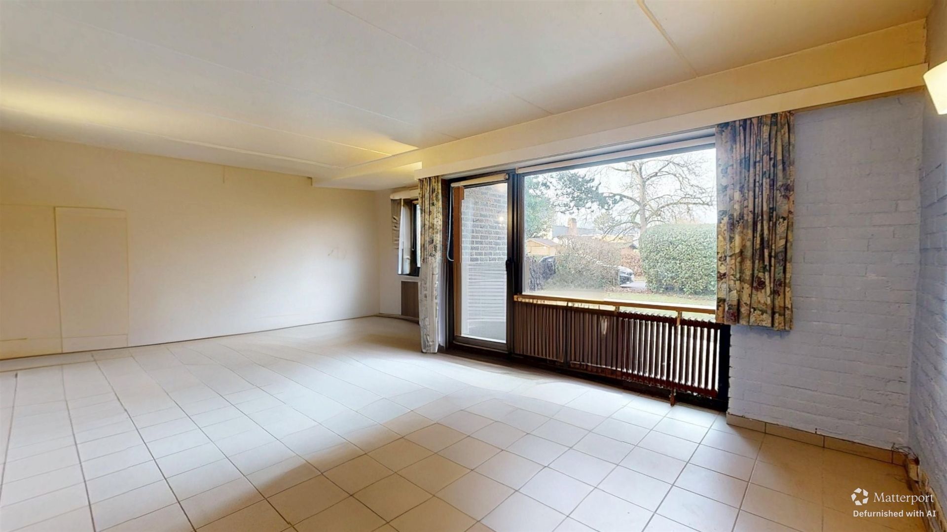 Ground floor: 2 bedrooms, terrace and 2 parking spaces Photo 12