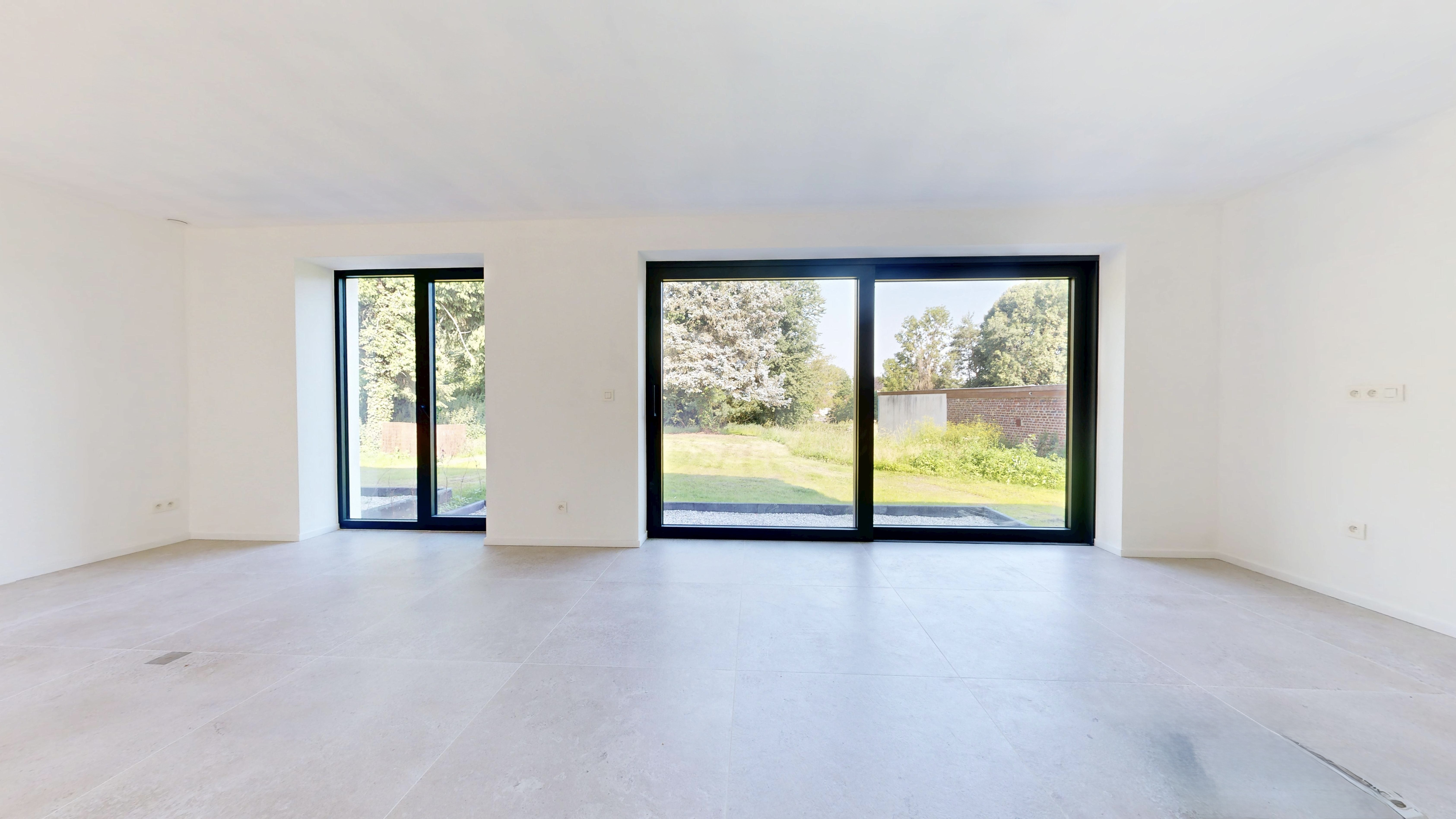 Superbe maison neuve 4ch dans un cadre verdoyant et calme. Photo 4