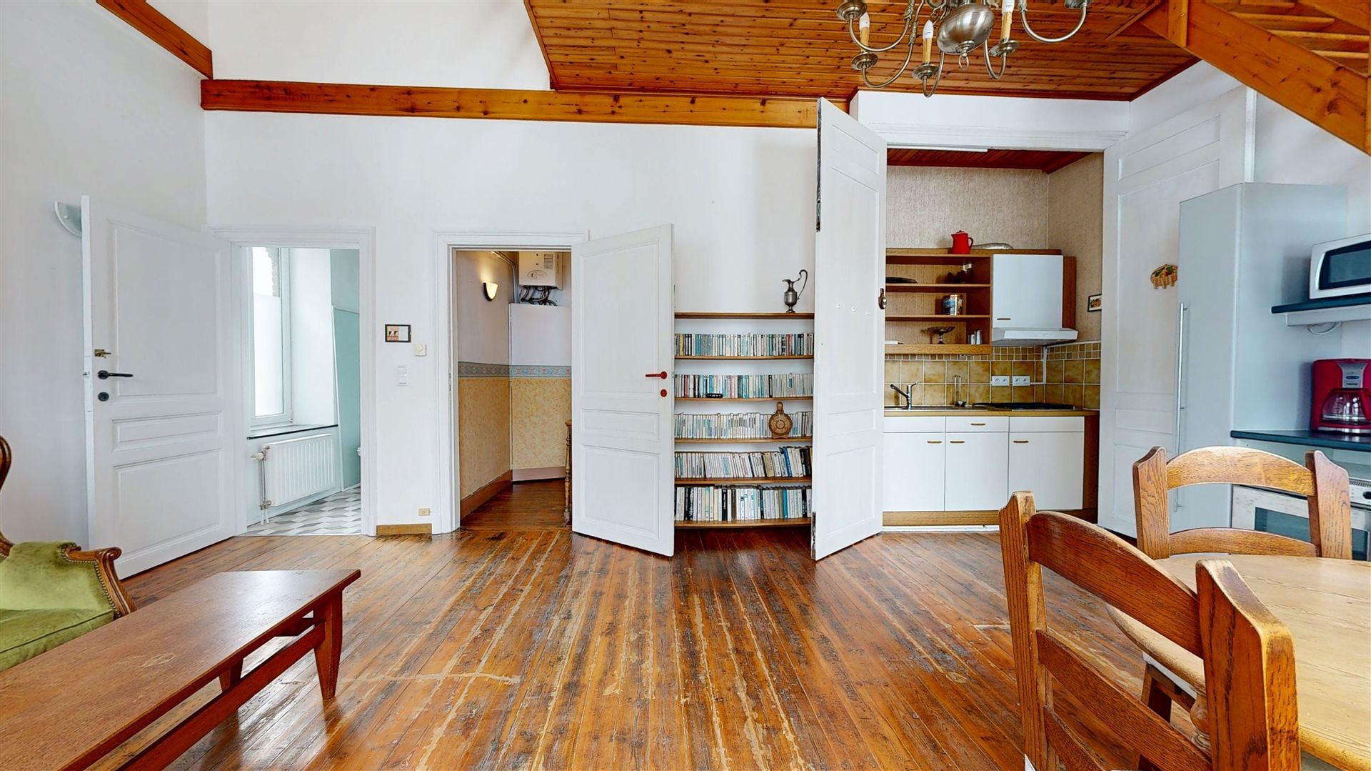 Character house with kangaroo accommodation Photo 17